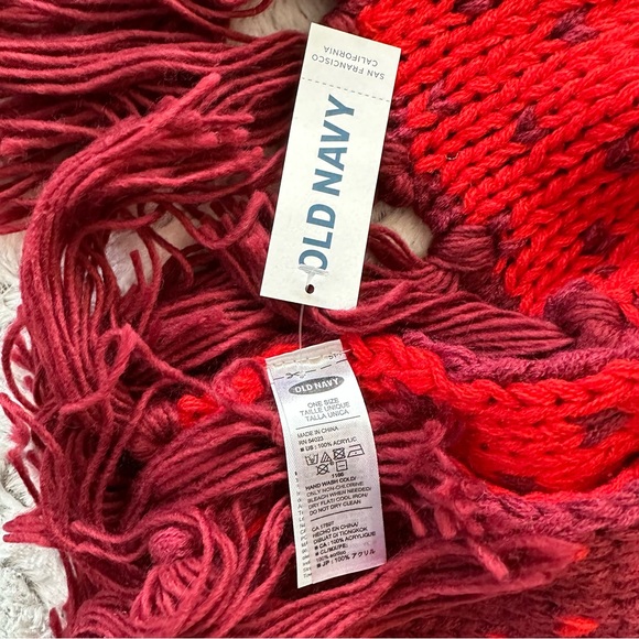 Old Navy Knitted Winter Scarf - Picture 7 of 7